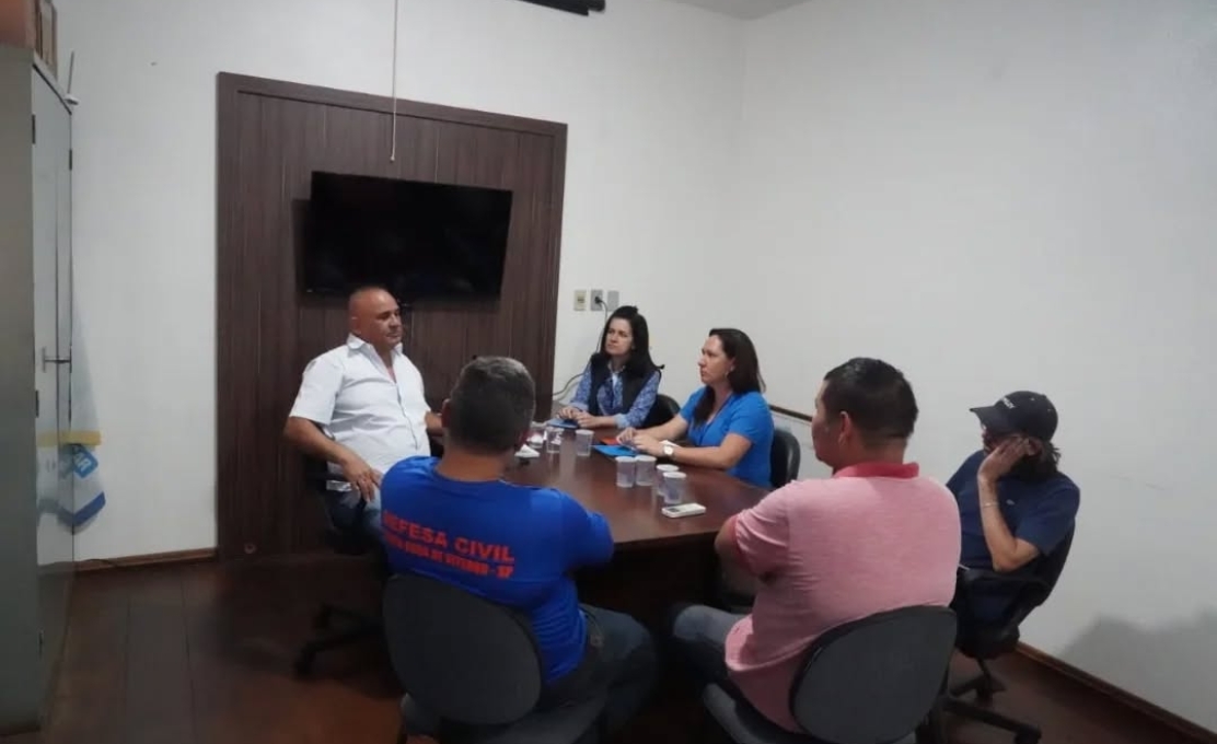 Chefe de Gabinete Guilherme Felizardo se reúne com equipes de fiscalização para alinhar ações