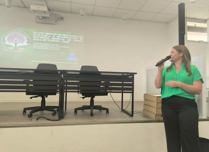 Diretora de Meio Ambiente apresenta ações ambientais de Santa Rosa de Viterbo no evento Refloresta SP, em Ribeirão Preto
