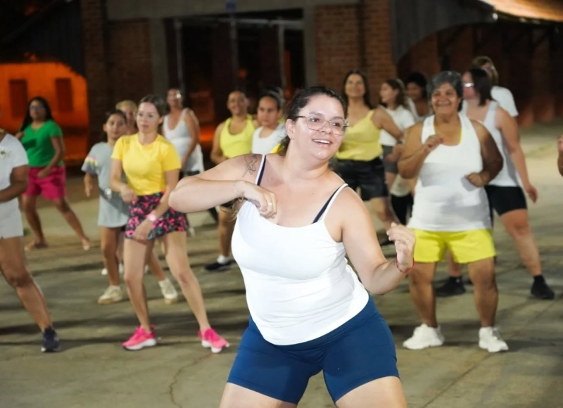 Outubro Rosa: Aulão Especial de Dança com a Profª Naty Dance 