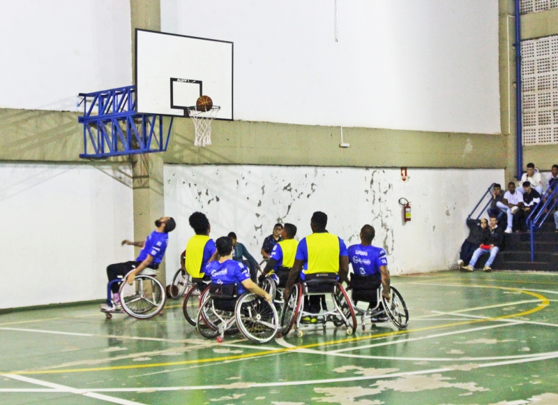 Basquete em cadeira de rodas: Noite de emoção e demonstração de talento, força e superação