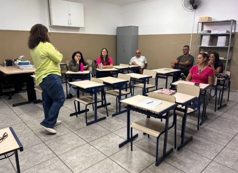 Setor de Programas Educacionais reúne Professores de Artes e de Educação Física