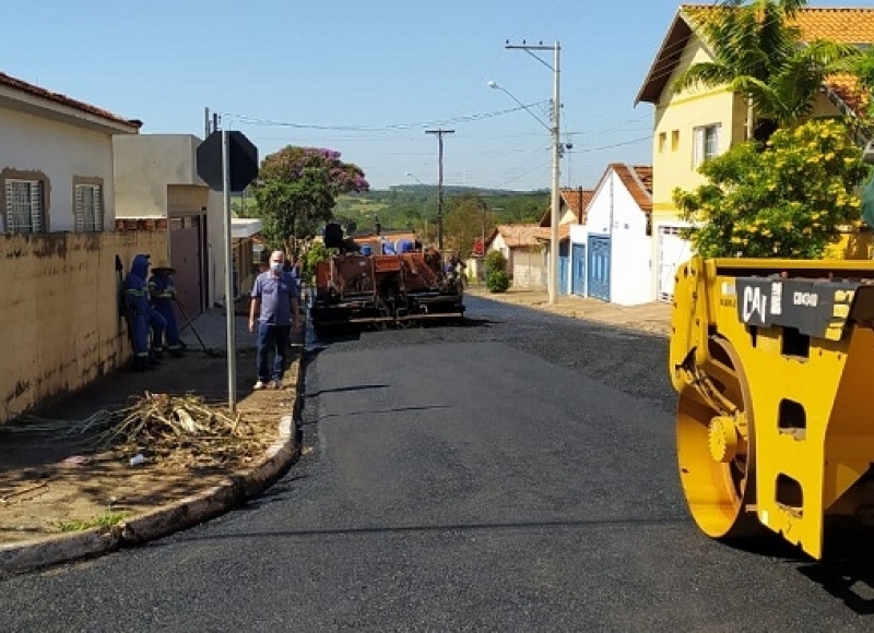 Três ruas receberam recape em abril