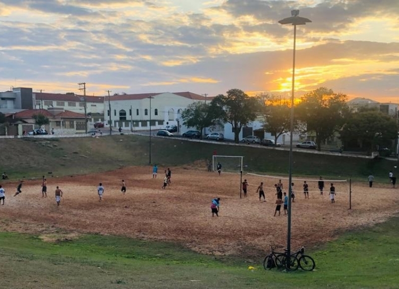 Buracanã volta a ser frequentado para a prática de Esportes 