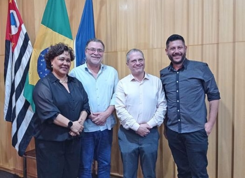 O Prefeito Omar Nagib e o Diretor de Saúde, André Nader, participaram de reunião que discutiu estratégias para zerar fil