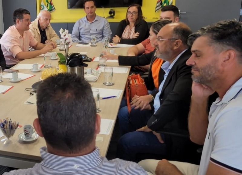 Diretor Municipal de Cultura representa Santa Rosa em visita da ADETUR à AMITESP