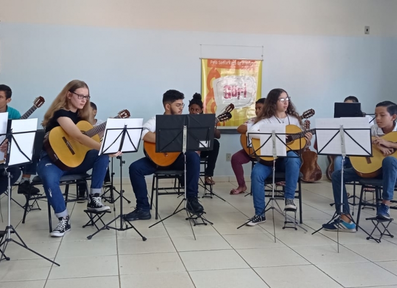 Apresentação marca o encerramento do semestre para alunos do Projeto Guri