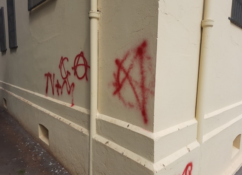 Mais Vandalismo