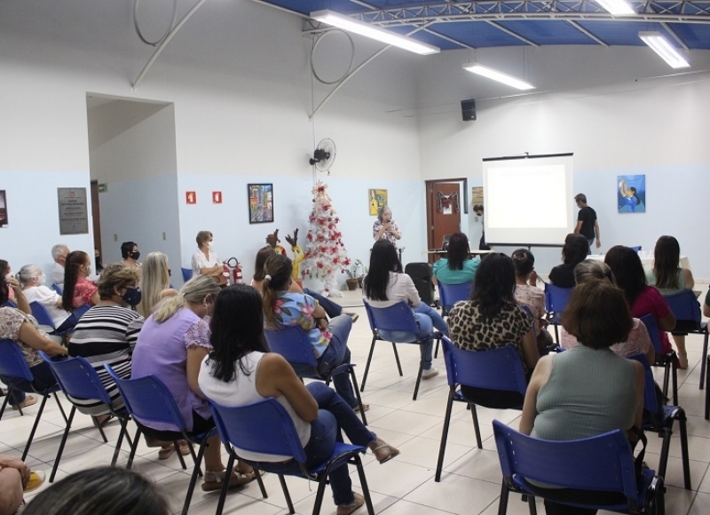 Prefeitura realiza reunião com educadores sobre Fundeb