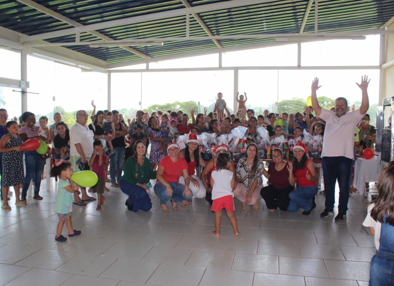 Confraternização de Natal das famílias do programa 