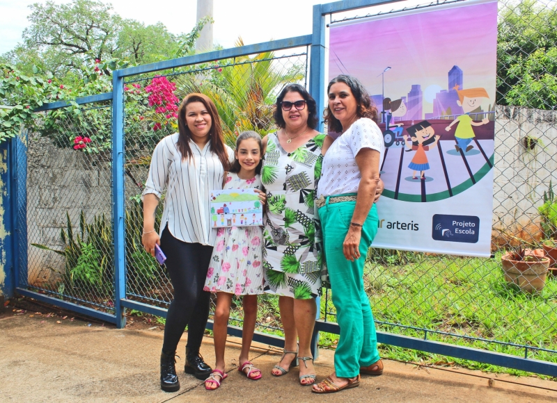 Aluna da Escola Wolmar Ribeiro Balbão, da Rede Municipal de Educação, vence Concurso Cartão de Natal da Arteris