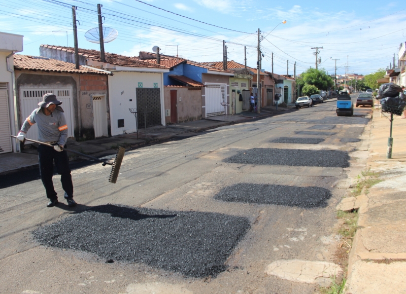 Prefeitura já começou o Mutirão de Tapa Buracos pela cidade