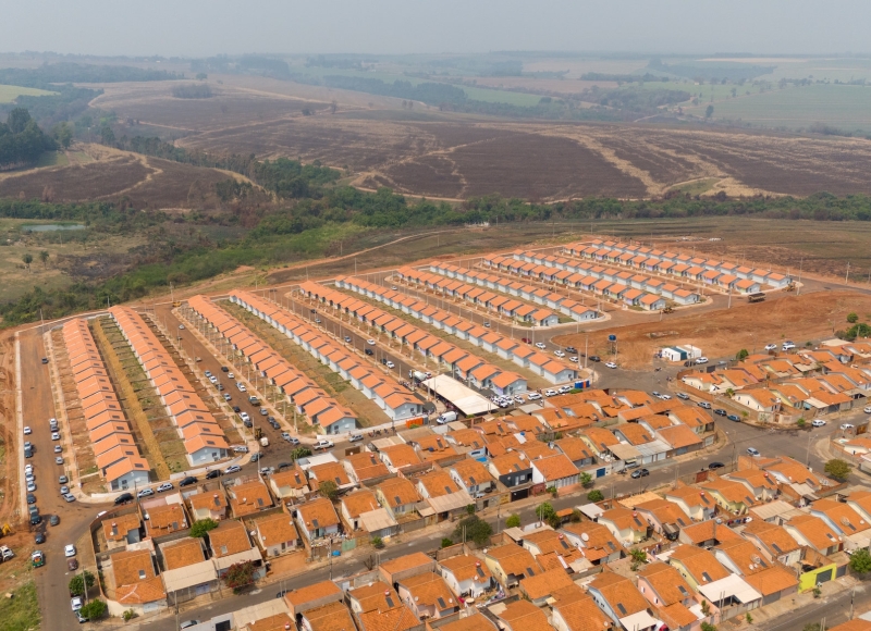 Prefeito Omar Nagib informa sobre data programada para a iluminação do Conjunto Habitacional Padre Donizetti