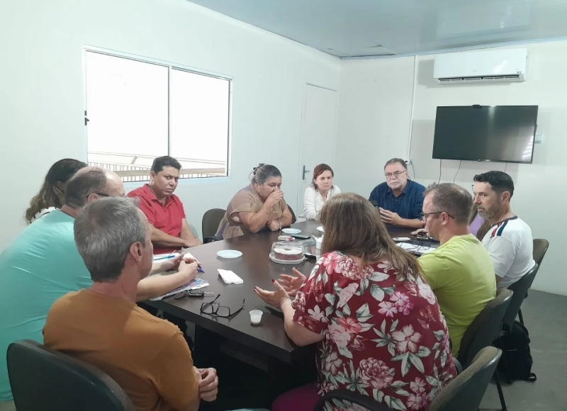 Gestão da alimentação escolar em Santa Rosa foi tratada em reunião na manhã desta terça-feira