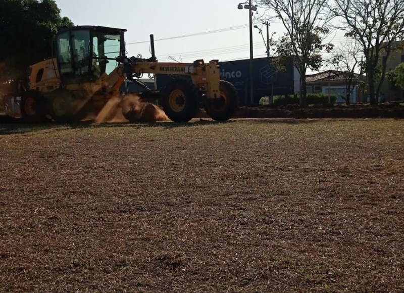 Bosque Municipal começa a ser preparado para instalação da “Areninha”